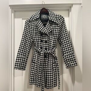 Houndstooth belted jacket